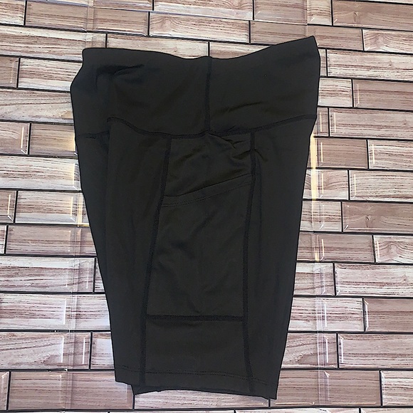 NWOT BLK High Waisted Biker Shorts - Picture 2 of 3